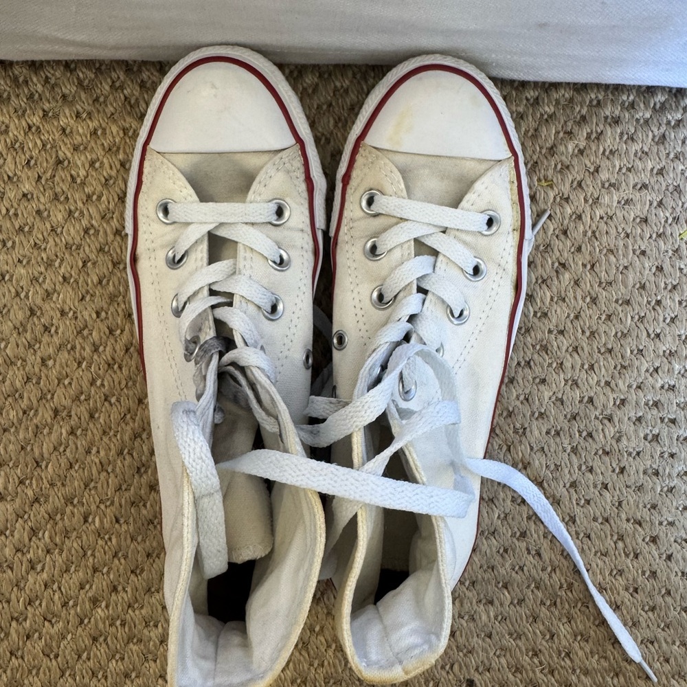 Chuck Taylor All Star Canvas UNISEX HIGH TOP SHOES. W7. See below - Picture 8 of 9